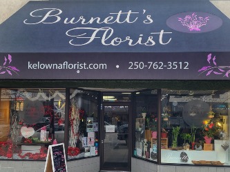 store front to Burnett's florist and gifts