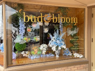 Storefront Window Beautiful summer wedding florals