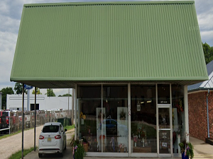 Storefront of Flower Basket FLORAL DESIGN & GIFTS