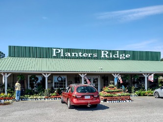 Storefront of Planter's Ridge