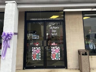 Corinth store front