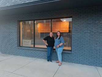Storefront of Shannon's Floral