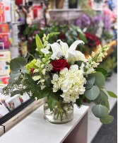 002 Vase Arrangement 