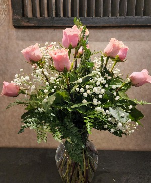 1 Dozen Pink Roses Vase Arrangement