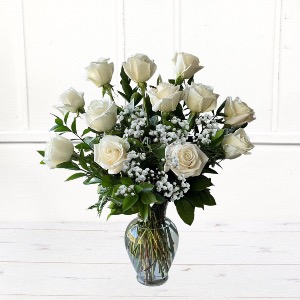 12  White Roses 