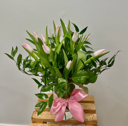 10 Tulips Arranged fresh flowers