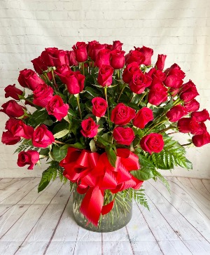 100 Premium Long Stemmed Roses 