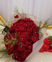 100 red roses bouquet 