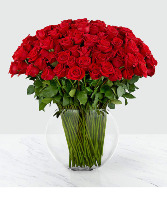 100 Red Roses in vase fresh flower arrangement