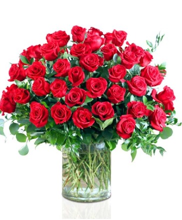 100 Red Roses in vase fresh flower arrangement in Lakeside, CA | Finest City Florist