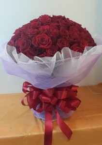 100 Rose in wrap bouquet 