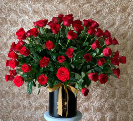 100 Roses Cylinder tall  Cylinder Tall Box