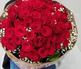 100 Special Wrapped red roses 