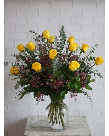 12 Classic Yellow Burst Rose Arrangement in Boca Raton, FL | Flowers of Boca