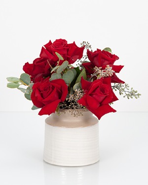 1/2 Dozen Premium Red Roses 