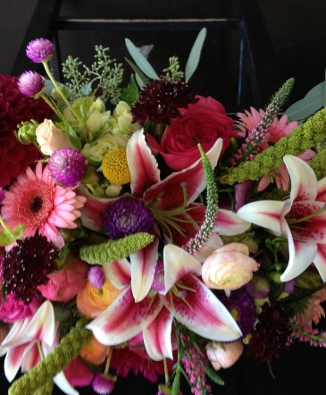 Flower Subscription  in Glastonbury, CT | THE FLOWER DISTRICT