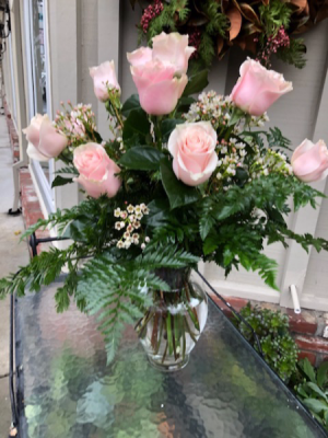  PINK ROSES 0NE Dozen PINK ROSES