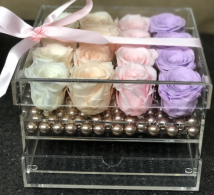 12 Preserved Roses in Acrylic box with Drawer 