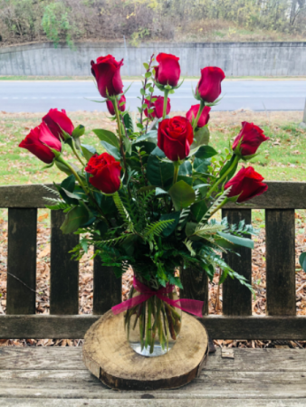 12 Red Roses Arranged in a Vase