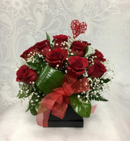 12 Red roses in a box with heart  