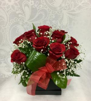 12 Red roses in box  Roses 
