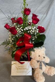 12 red roses vase with CANDY, plush bear  Fresh Flowers