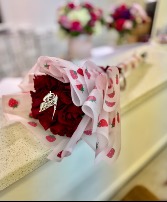 12 ROSE BOUQUET STRAWBERRY 