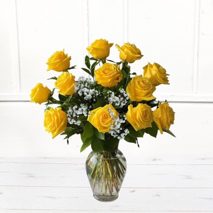 12 Yellow Roses 