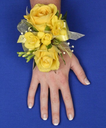 GLOWING YELLOW Prom Corsage in Dallas, TX | Paula's Everyday Petals & More