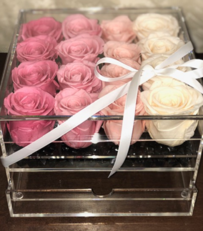 16 Preserved Roses in Acrylic box with drawer  