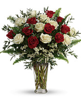 18 Red and/or White Roses Christmas