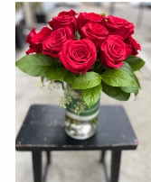 18 red roses 