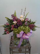 2 sides-back Vased Arrangement