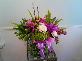 2 sides- front Vased Arrangement