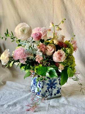$200 Seasonal Arrangement 