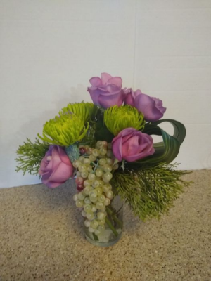 2021 New Year Wishes vase or basket of flowers for luck & posterity