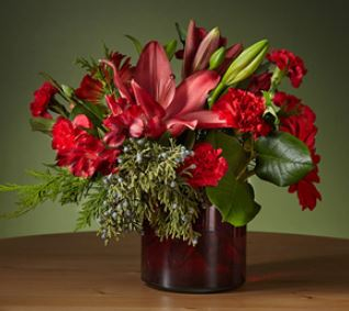 21-C1 FTD Berry Merry Bouquet