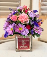 22oz candle w/flowers Candle Arrangement