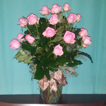 24 Exquisite Roses Roses