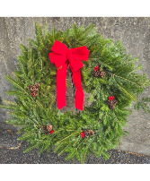 24" Fresh Wreath - Decorated 