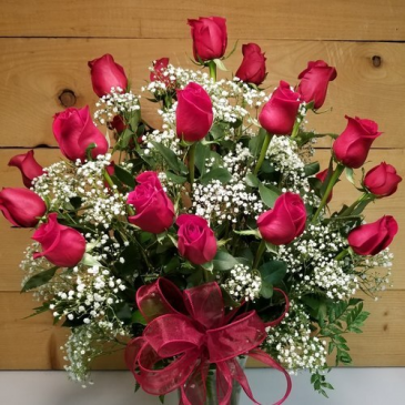 24 red roses vase arrangement