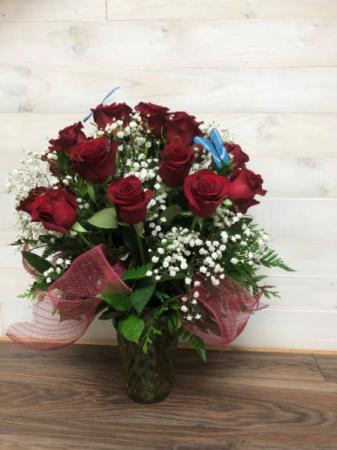 24 red roses vase arrangement