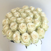 24 Romantic Wishes White Rose Box