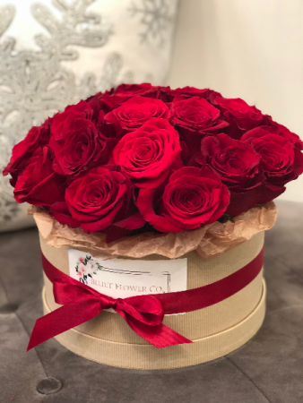 24 Rose Flower Box Arrangement Roses in Sparta, NJ | Bluet Flower Co.