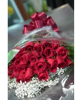 24 Wrapped Roses  Red With Baby's Breath
