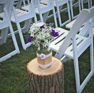 Simple and Rustic Aisle Decor