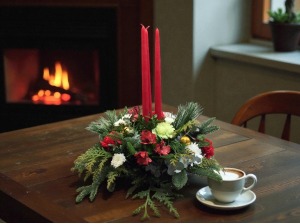 3 Candle Round Arrangement (Red) 