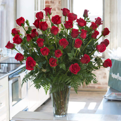 3 Dz Lushious Red Long Stem Roses Vase Arrangement