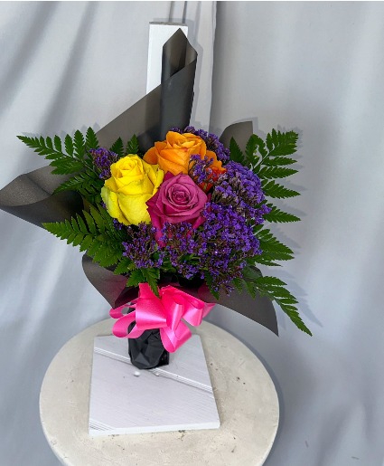 3 Random Roses - DESIGNERS CHOICE 3 mix roses