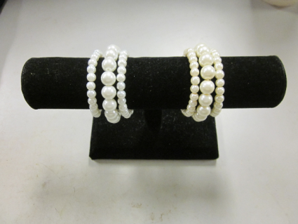 3 Strand Pearl Bracelet 